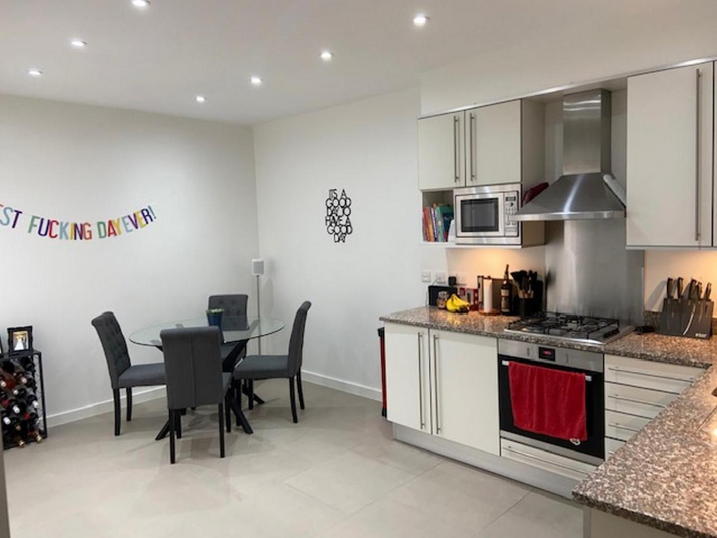 Modern 2bd Apartment: Comfort In Every Corner Apartment *