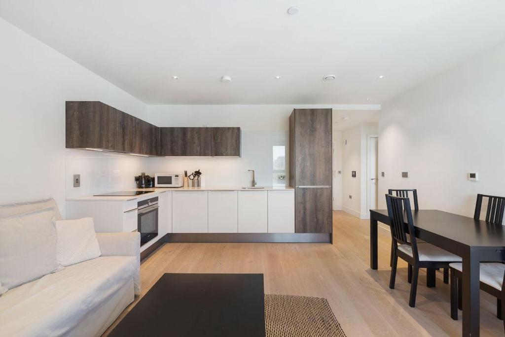 Guestready - Battersea Retreat With Balcony * Londen