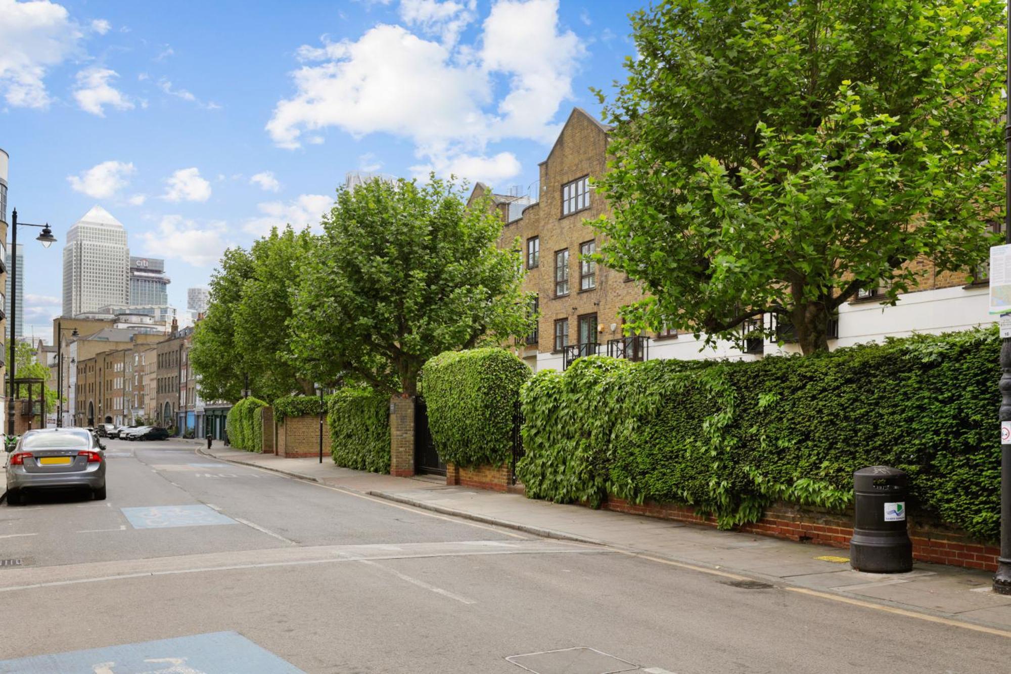 Apartment 4-bedroom In Limehouse London