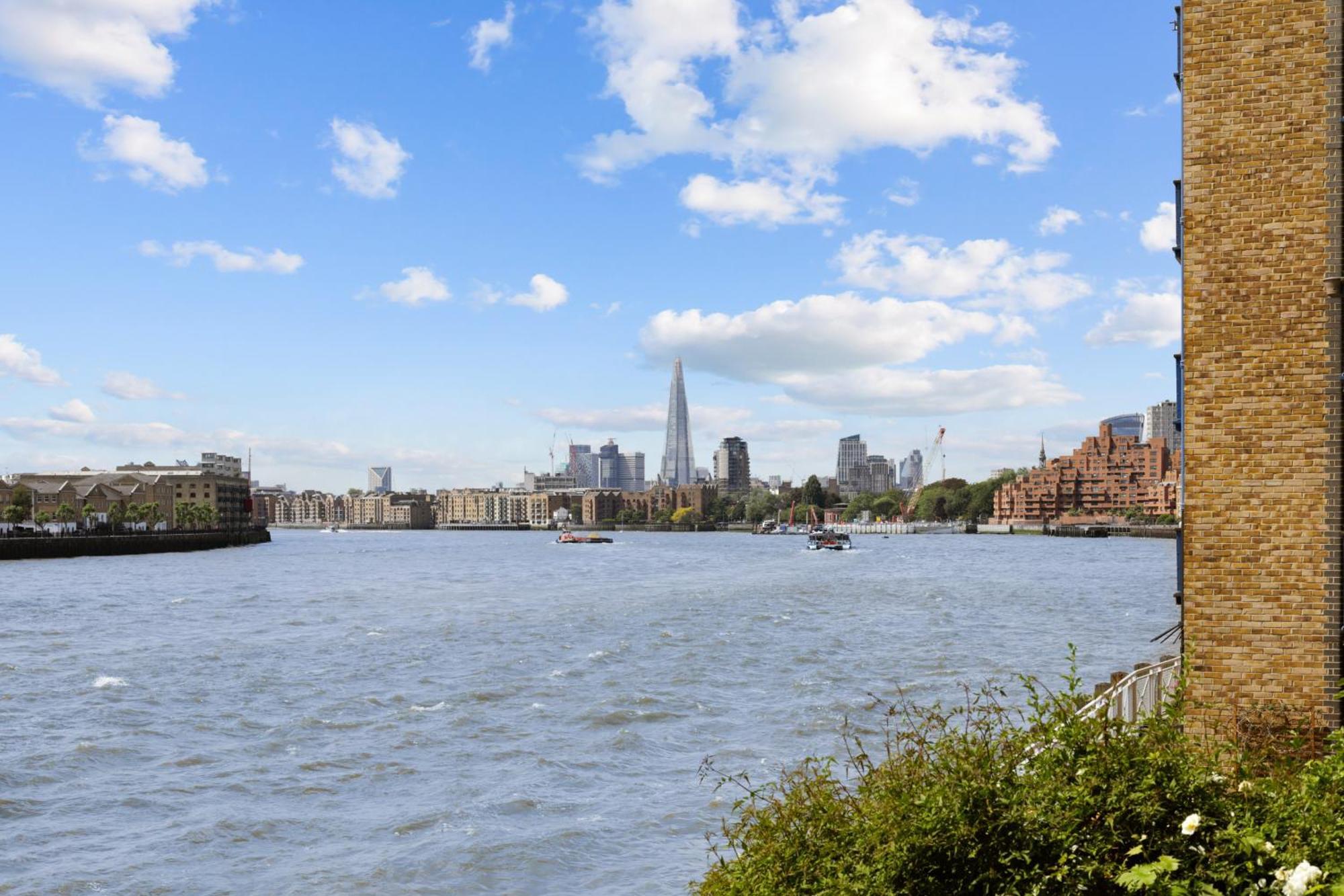 4-bedroom In Limehouse