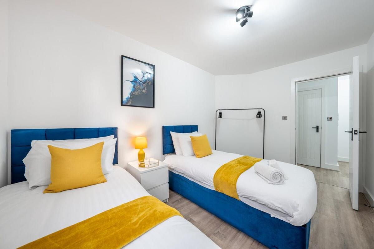 Stunning Stratford Retreat Free Parking Wifi Apartment London