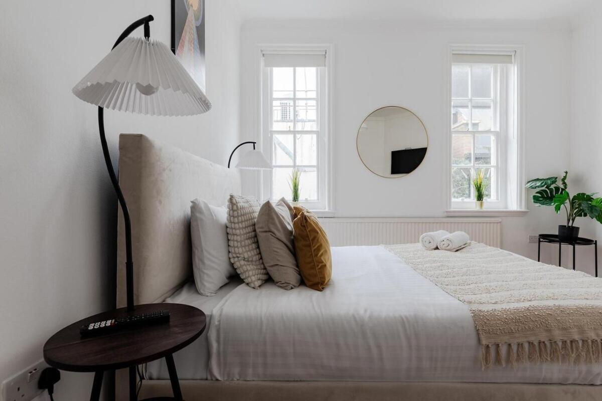 The Earl's Court Haven Apartment