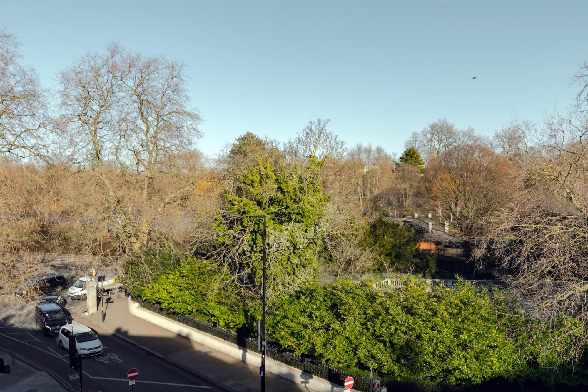 Regents Park View Apartment London