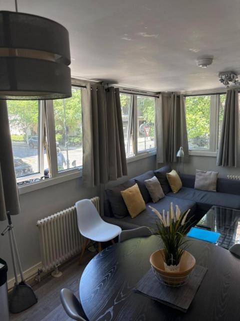 Apartment Holcroft *