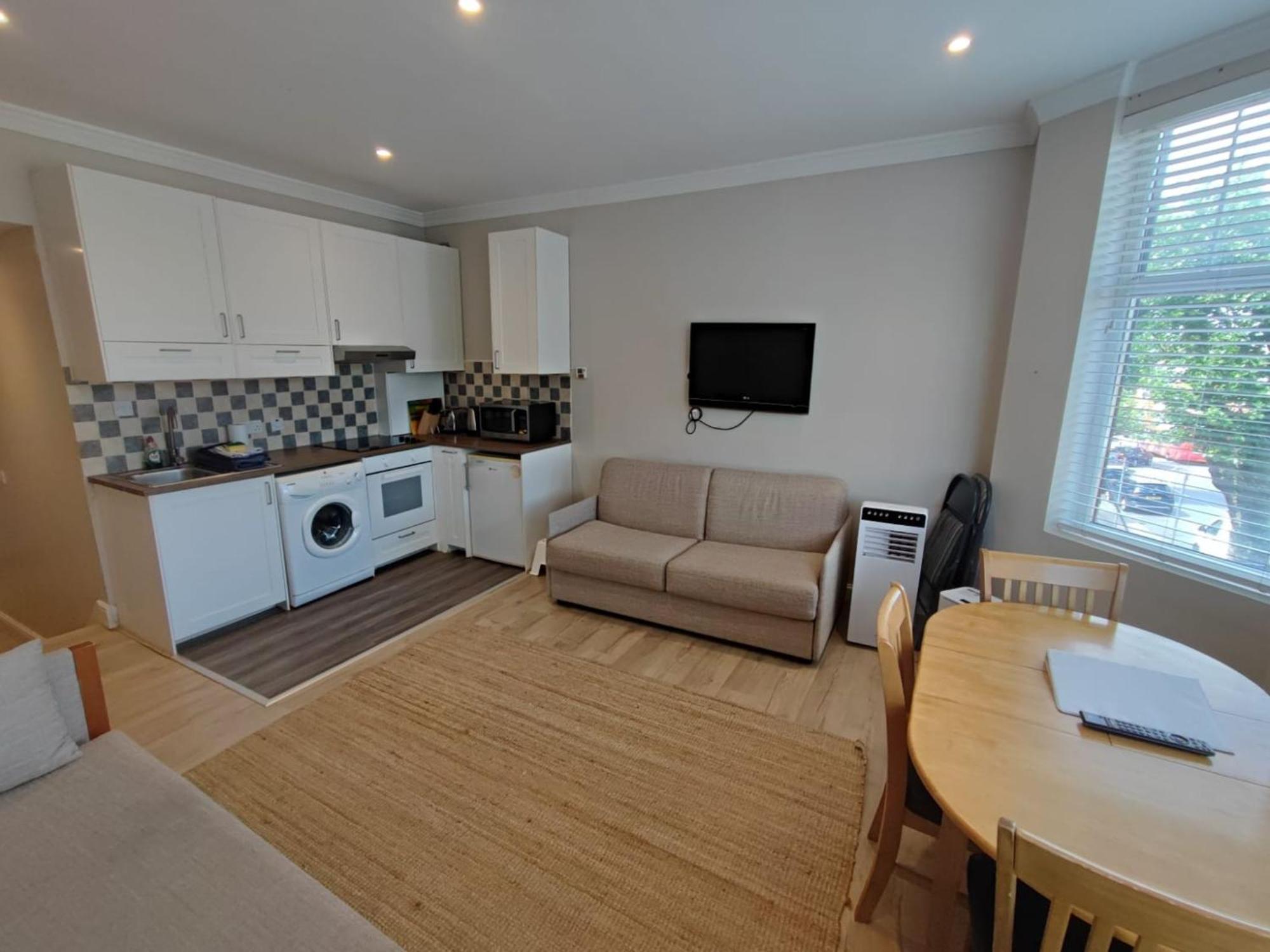 Beautiful Ac Up To Six,12 Min By Tube From Oxford Street,ac Apartment