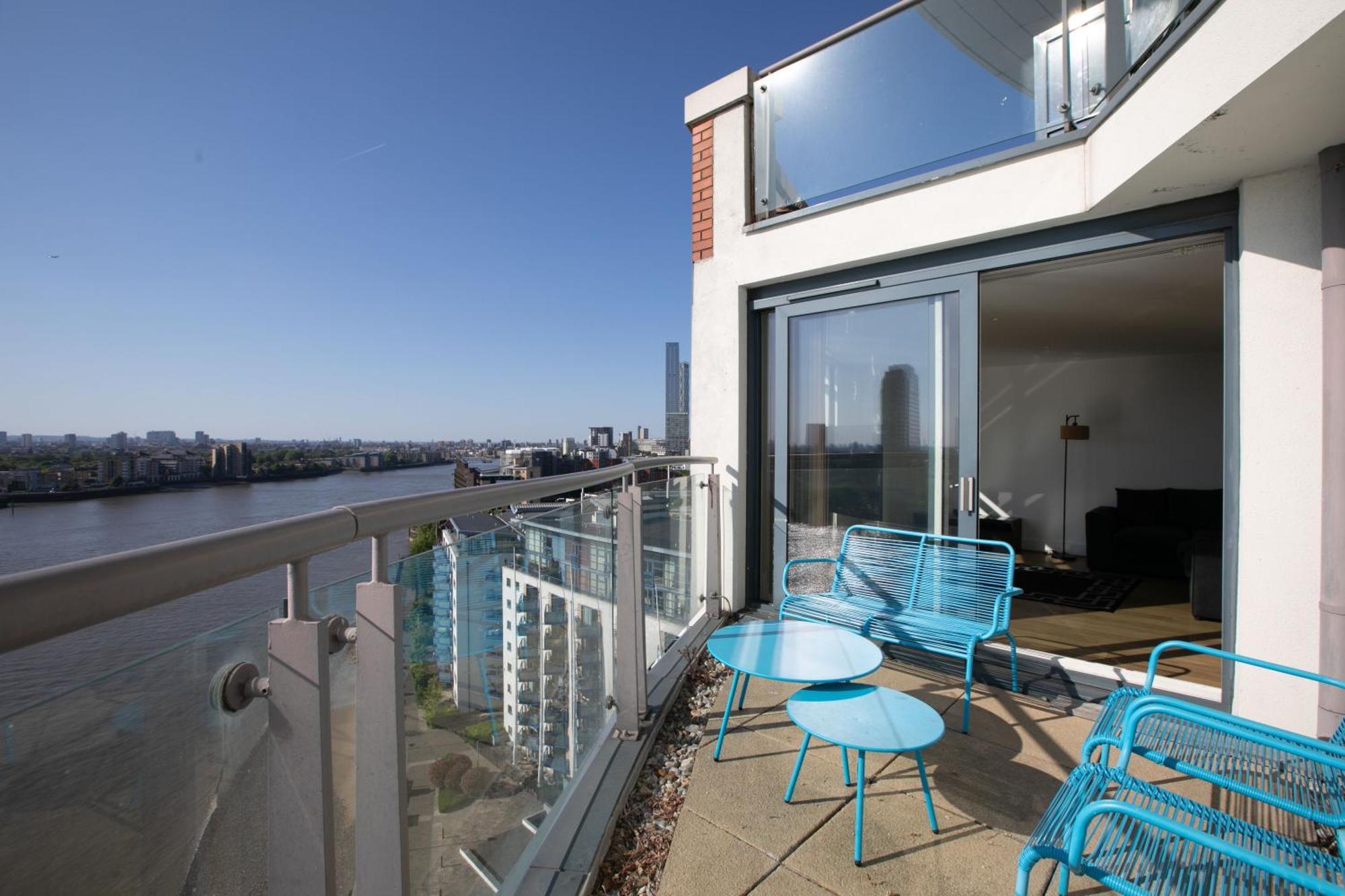 Apartment Pics Worthy 2 Bedroom 2 Bath Flat Thames View Sleep 6 London
