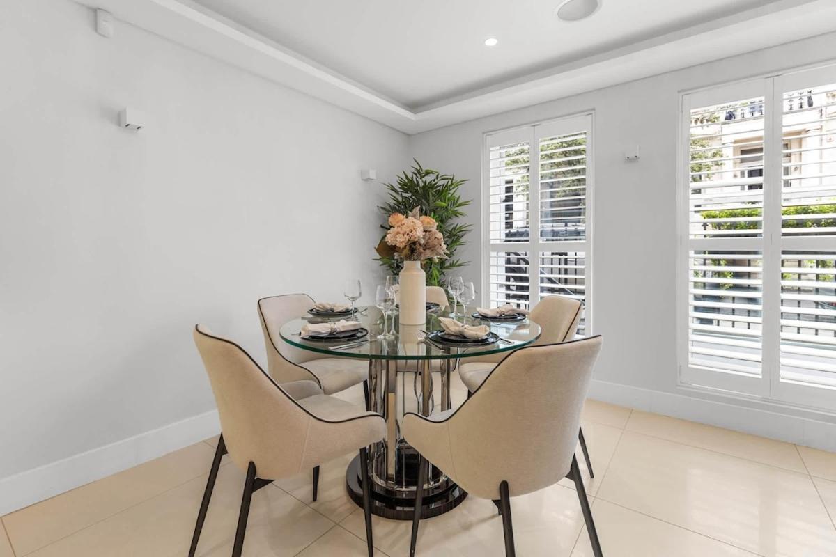 Sleek 2 Bedroom Hideaway Close To Hyde Park Apartment London