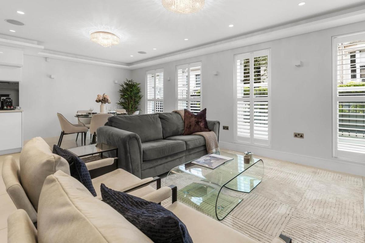 Sleek 2 Bedroom Hideaway Close To Hyde Park Apartment London
