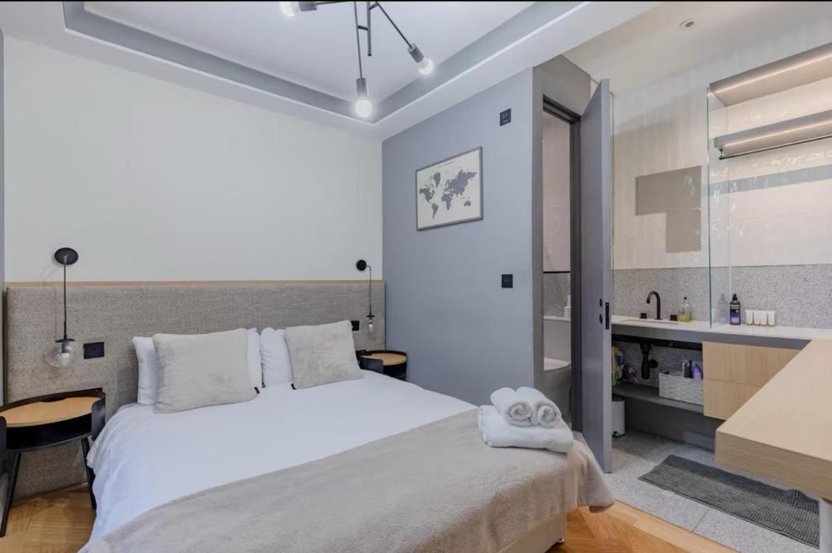 Sleek Flat In The Heart Of Earls Court Apartment
