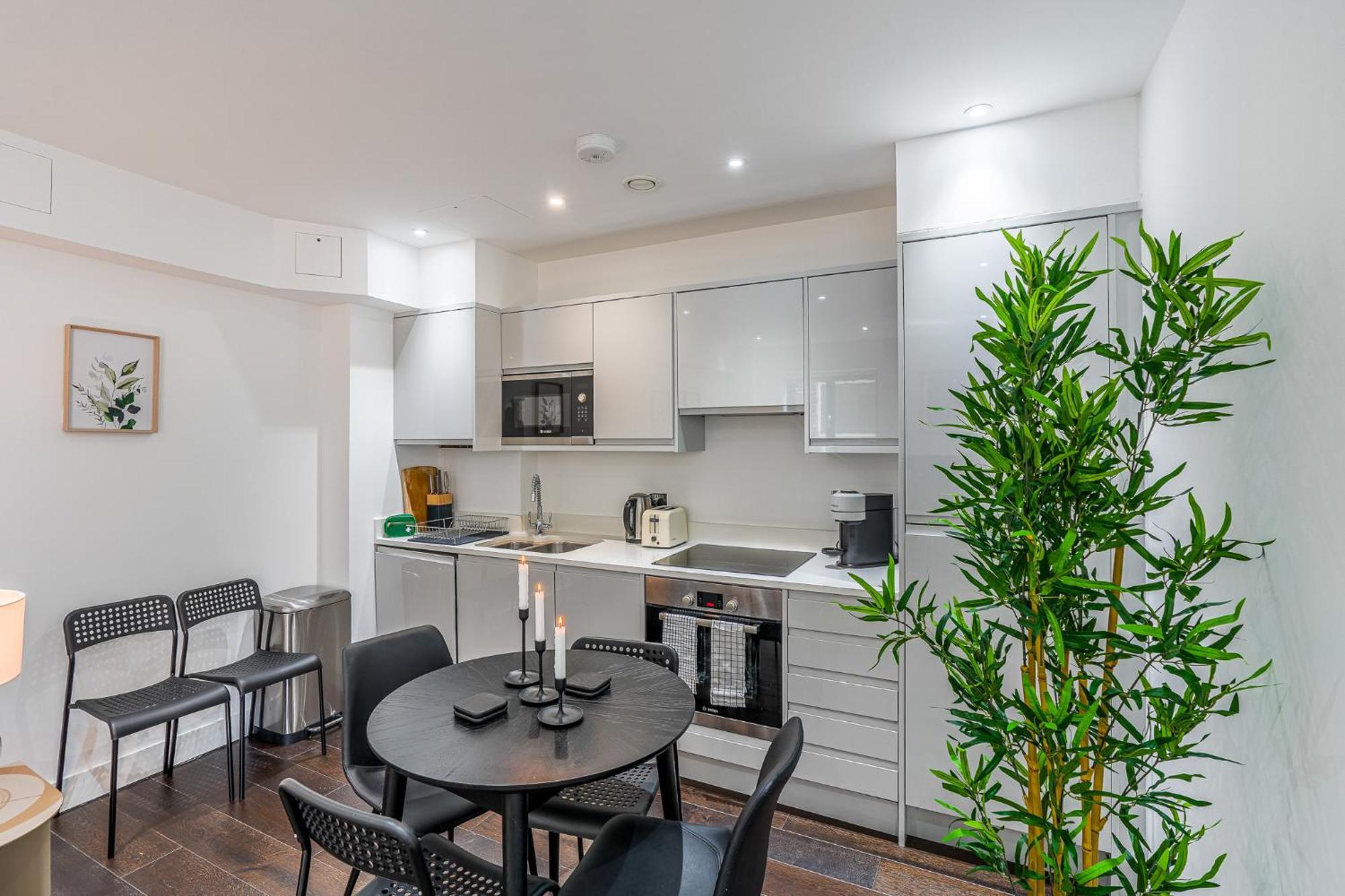 Peaceful 1br In Ariana Londen