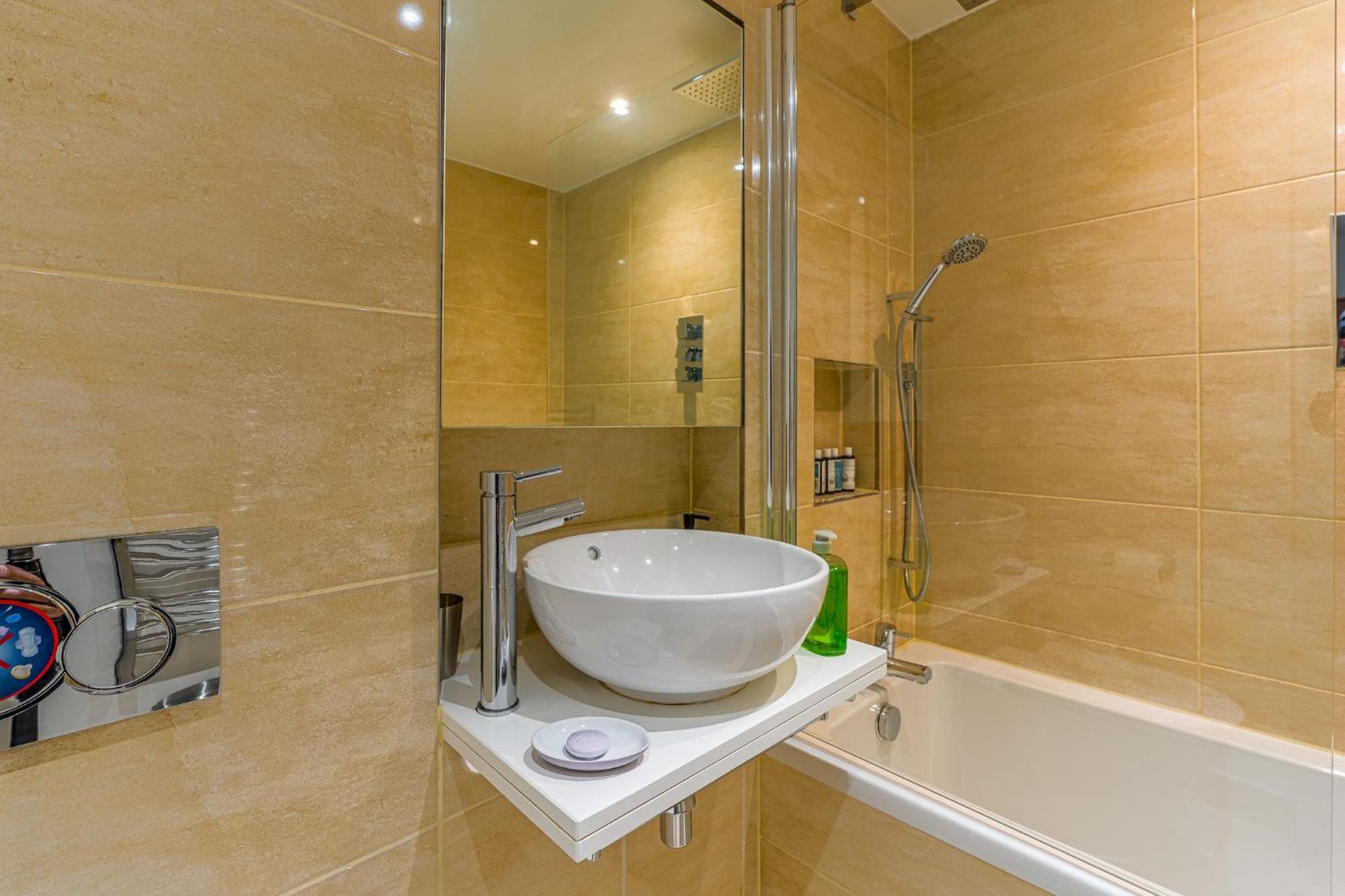 Peaceful 1br In Ariana Appartement Londen