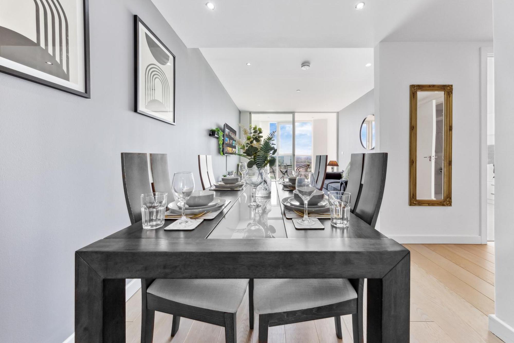 Apartment Sky Scraper Luxury 1br Roof Terrace And Gym London
