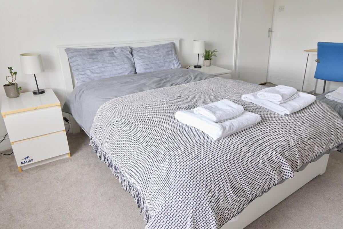 Bright & Spacious 2br Flat By Hyde Park * London
