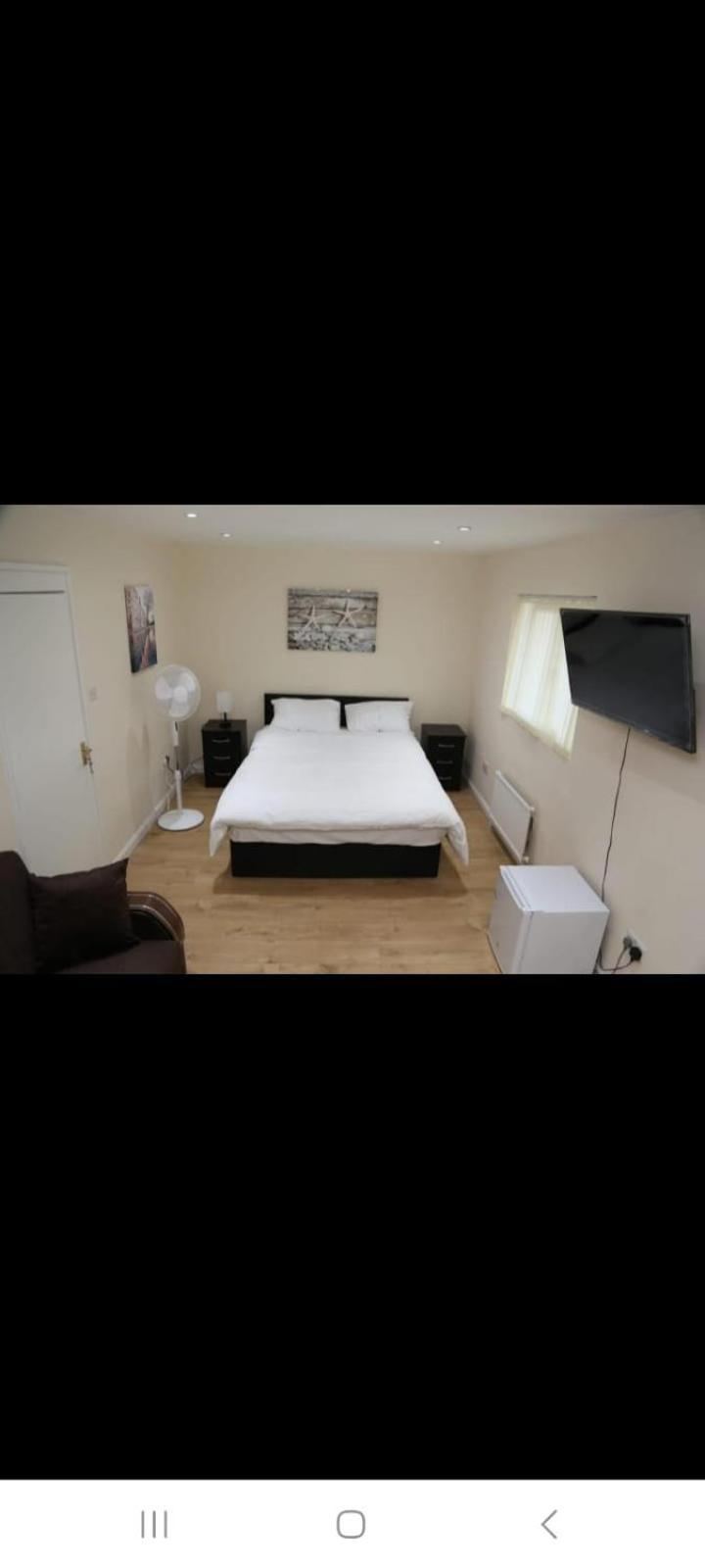Twin Budget Room London