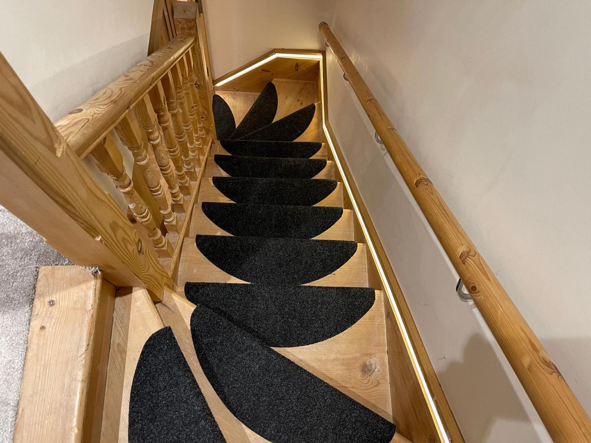 Luxe 4 Bedroom House With 4 Bathrooms - Elizabeth Line & Acton Stations At Walking Distance Villa