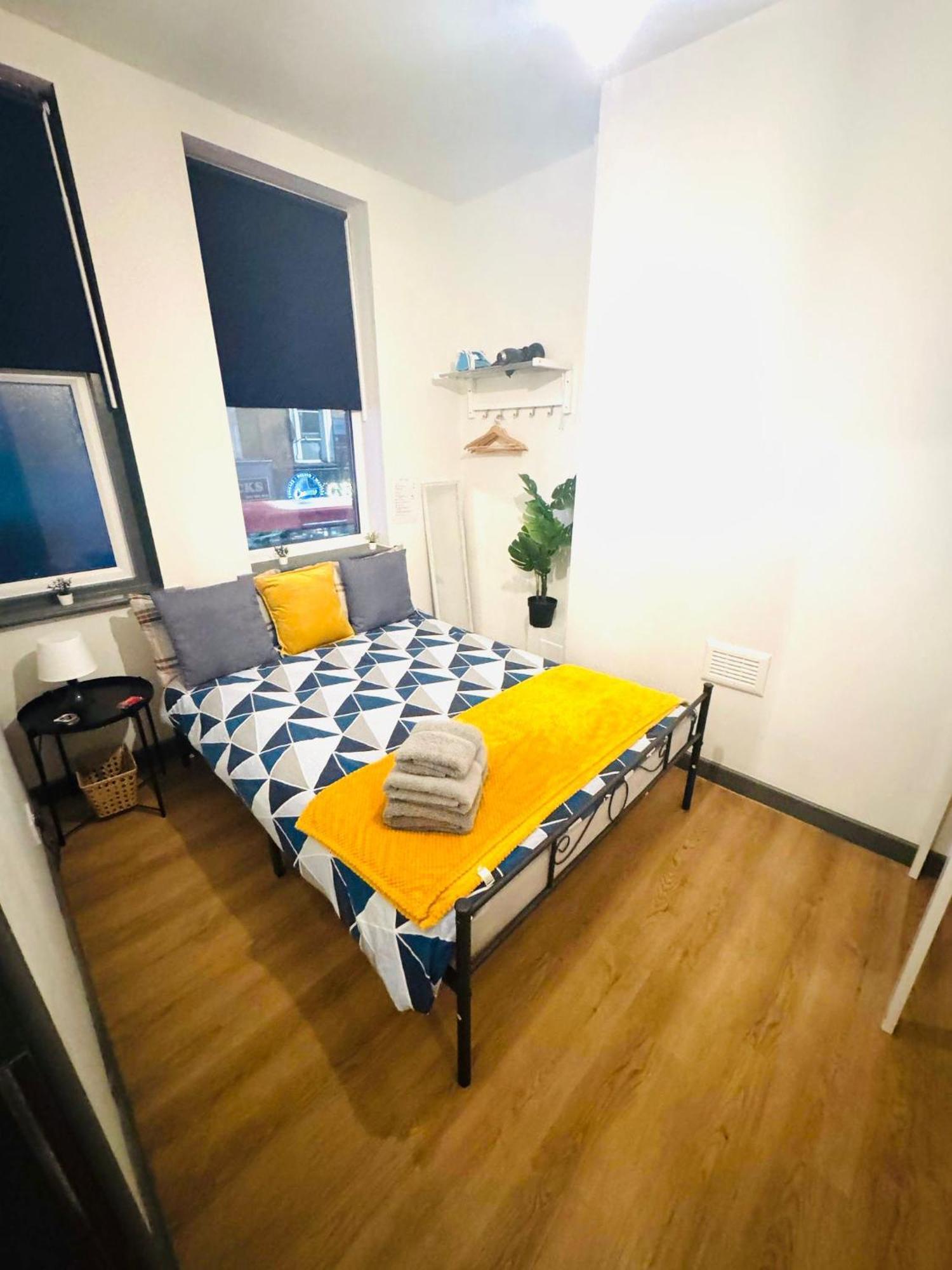 Kilburn Guest 167