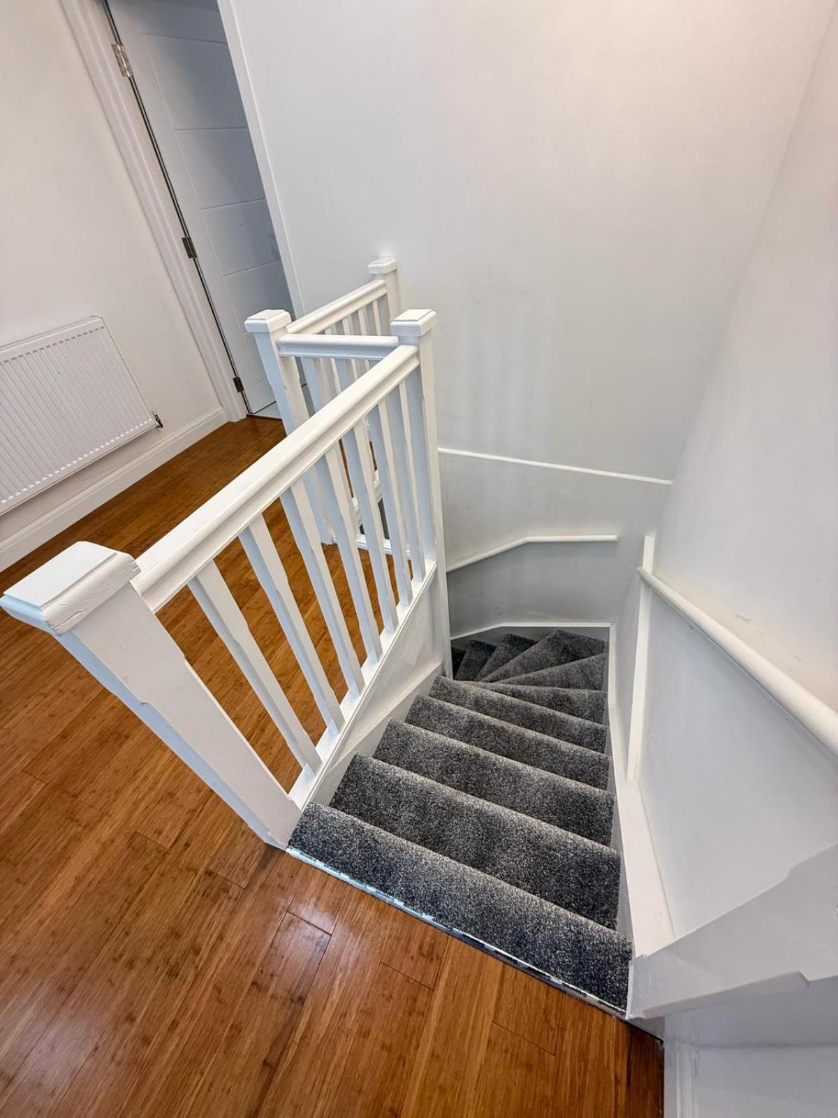 Bell Street 2 Bedroom Flat B * London