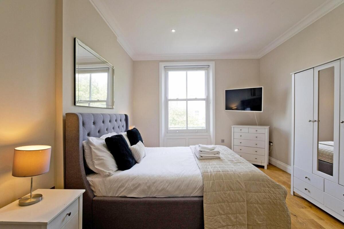Bright & Modern 2br Flat In Kensington Appartement Londen