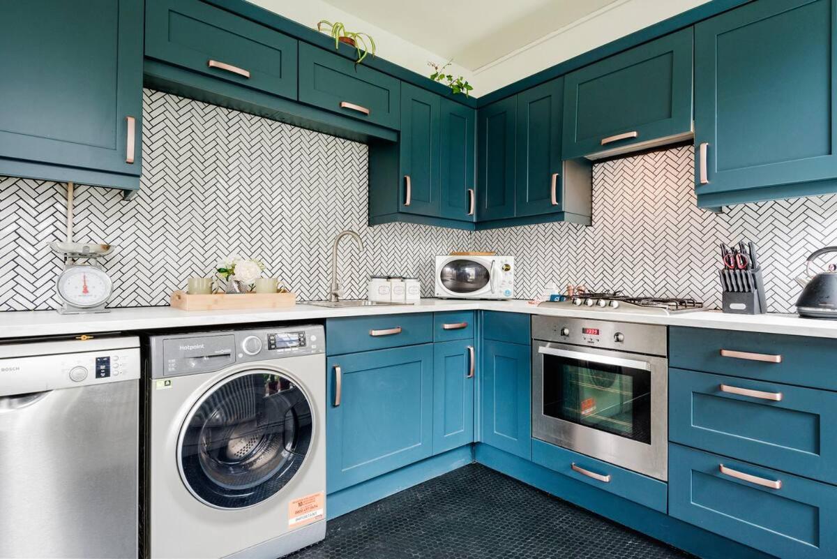 Lovely 2br In Historic Camberwell Location Apartment London