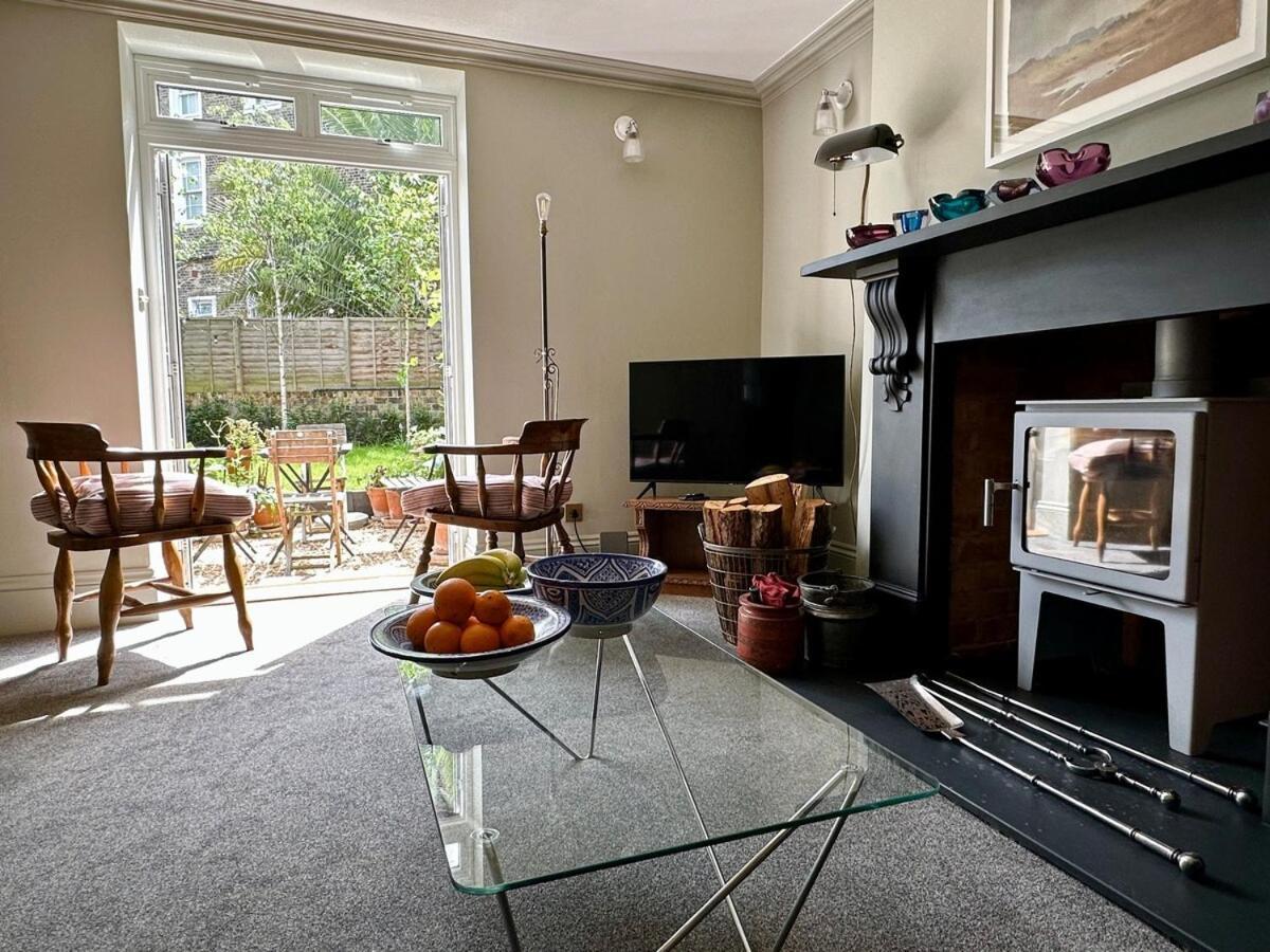 Large 1 Bd Period Garden Flat, Kings Cross - Camden London