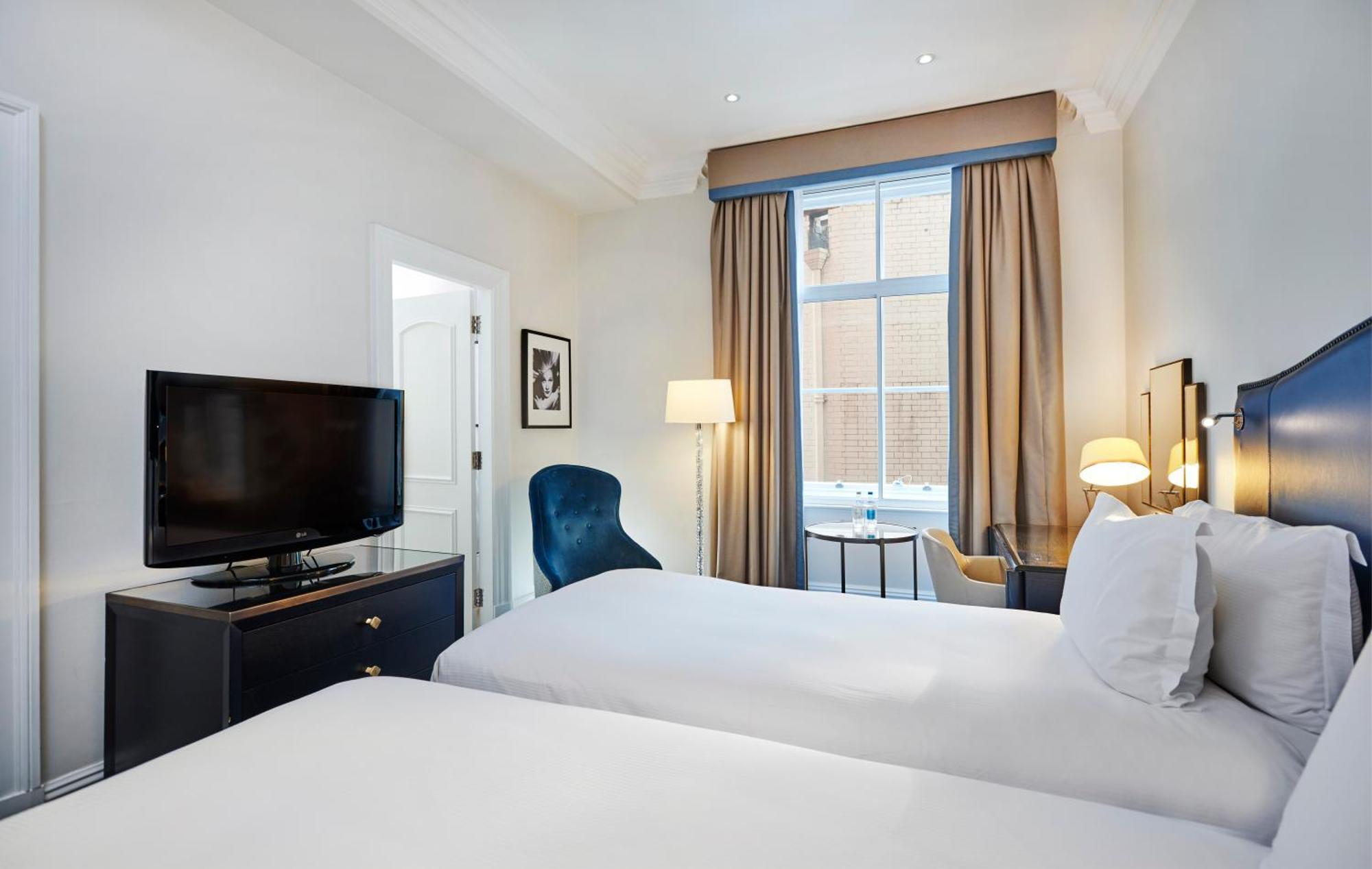 The Waldorf Hilton Hotel 4*