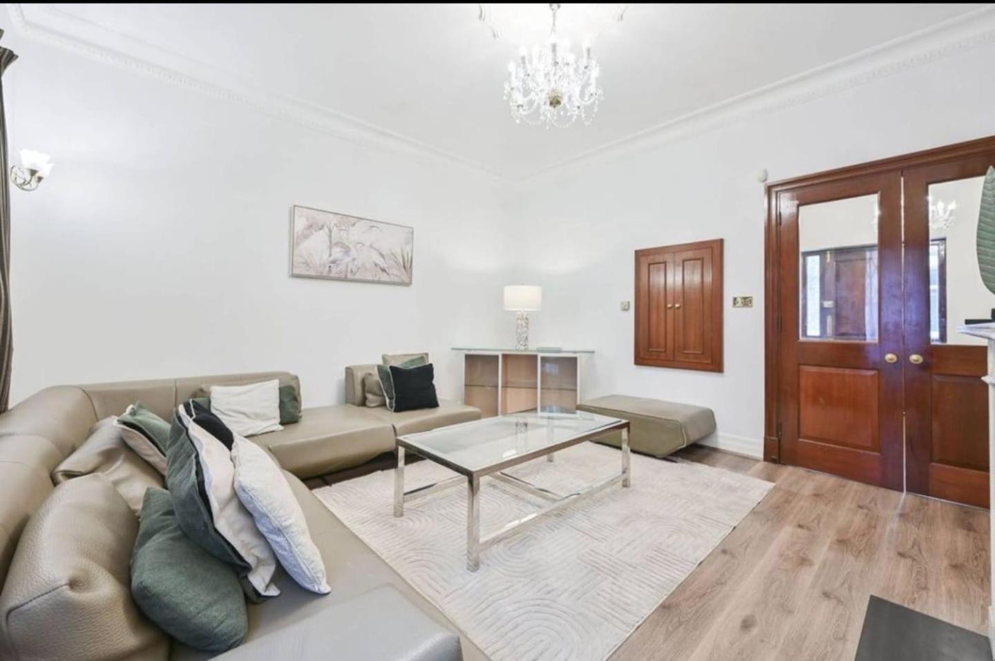 Apartahotel Carlton Court - Mayfair Londres