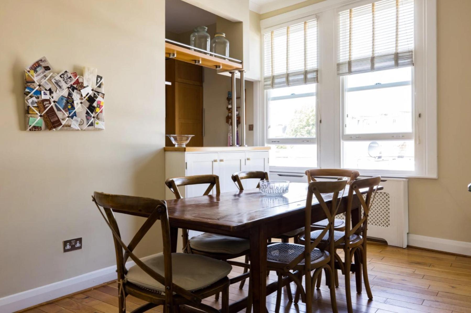 Chic In Kensington Olympia Apartment *