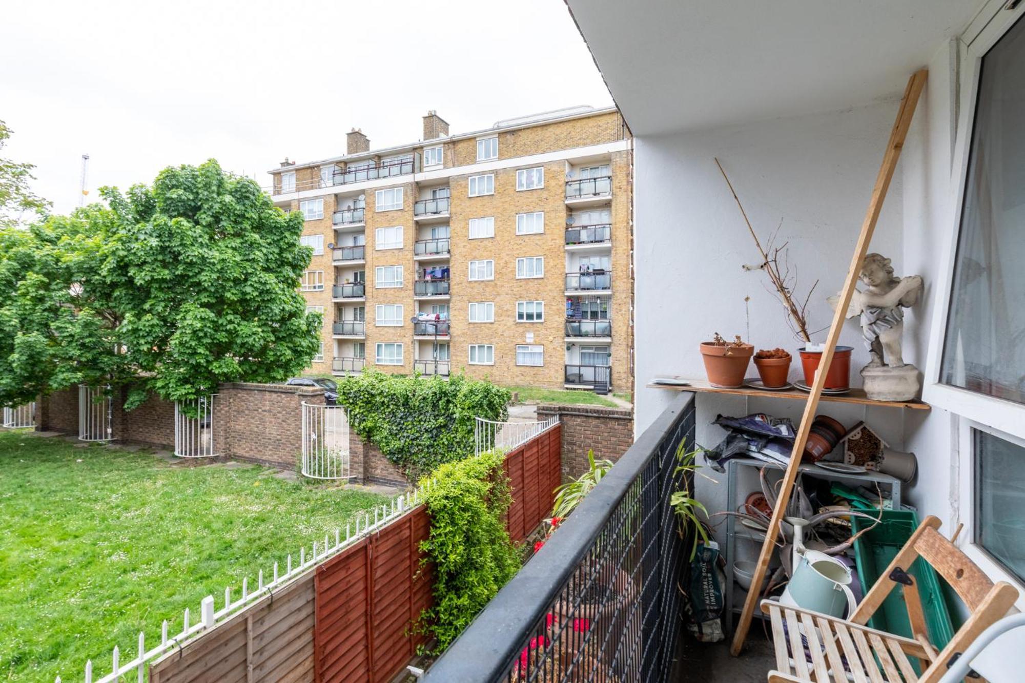 Characterful 1 Bedroom Flat Close To Dlr London