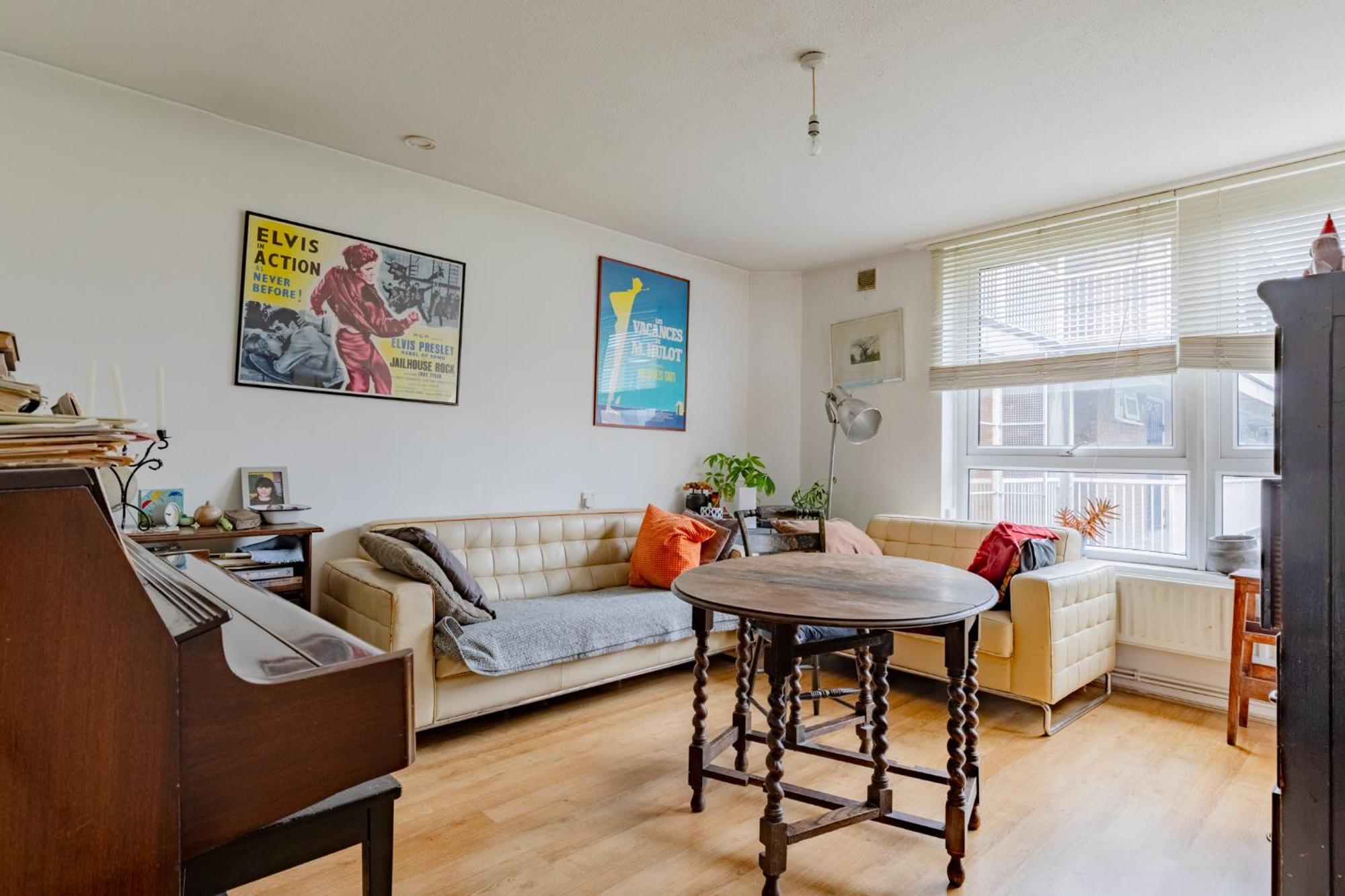 Characterful 1 Bedroom Flat Close To Dlr Apartment London