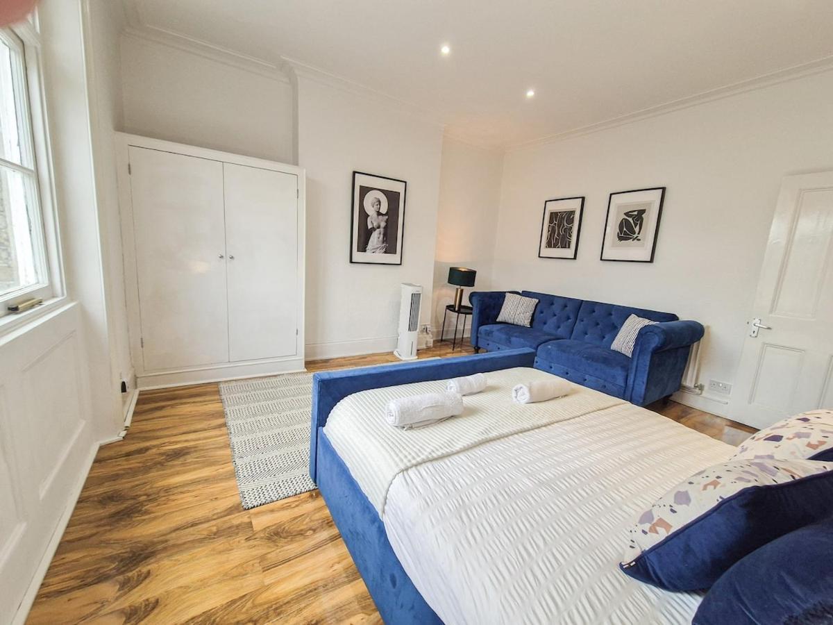Apartment Stylish 2-bedroom Near Abbey Road, Maida Vale London