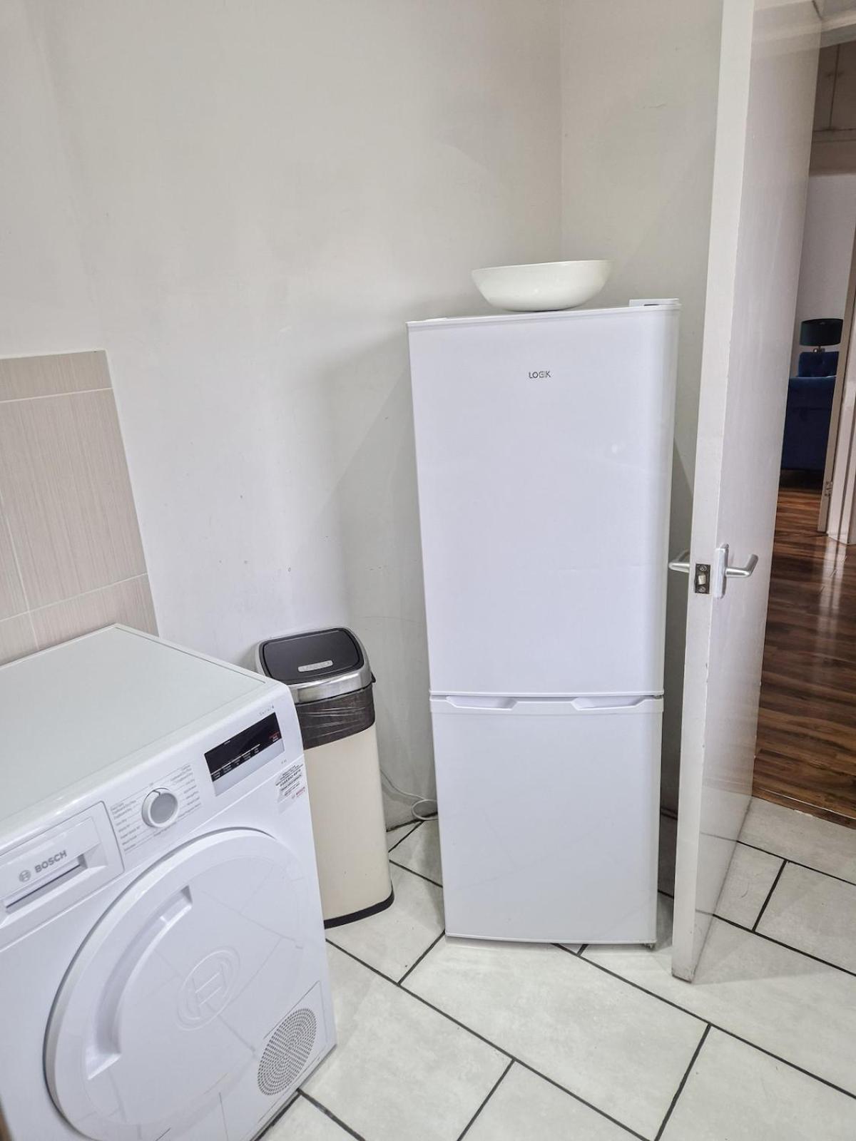 Stylish 2-bedroom Near Abbey Road, Maida Vale * London