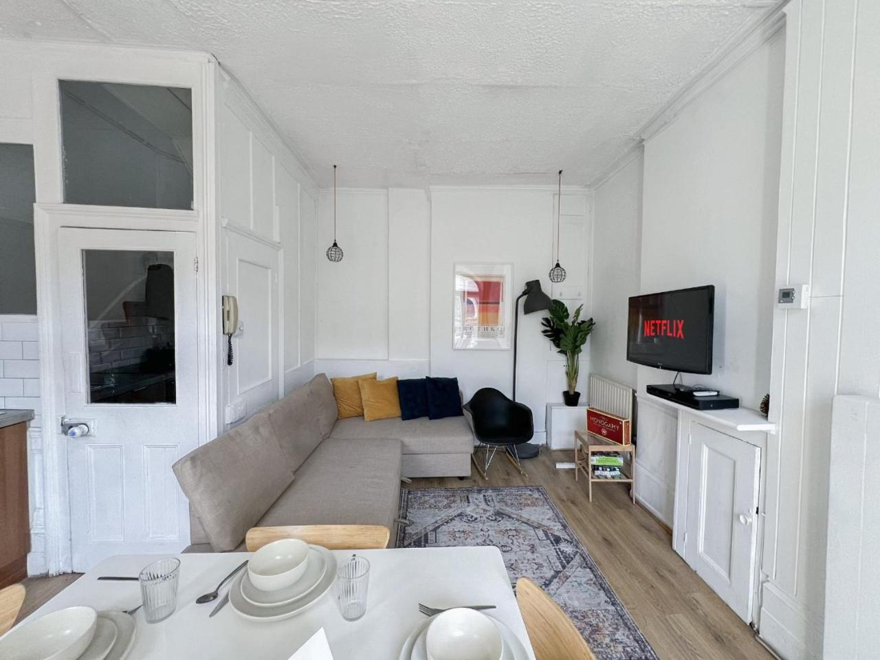 Holiday home Chic 2-bedroom Flat In Farringdon Barbican Centre *