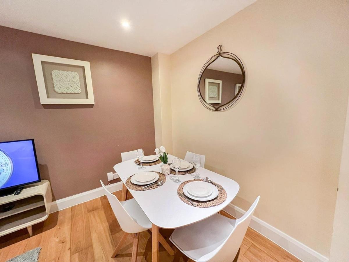 Apartment Chic 2-bedroom Flat In Vauxhall Near The Oval London