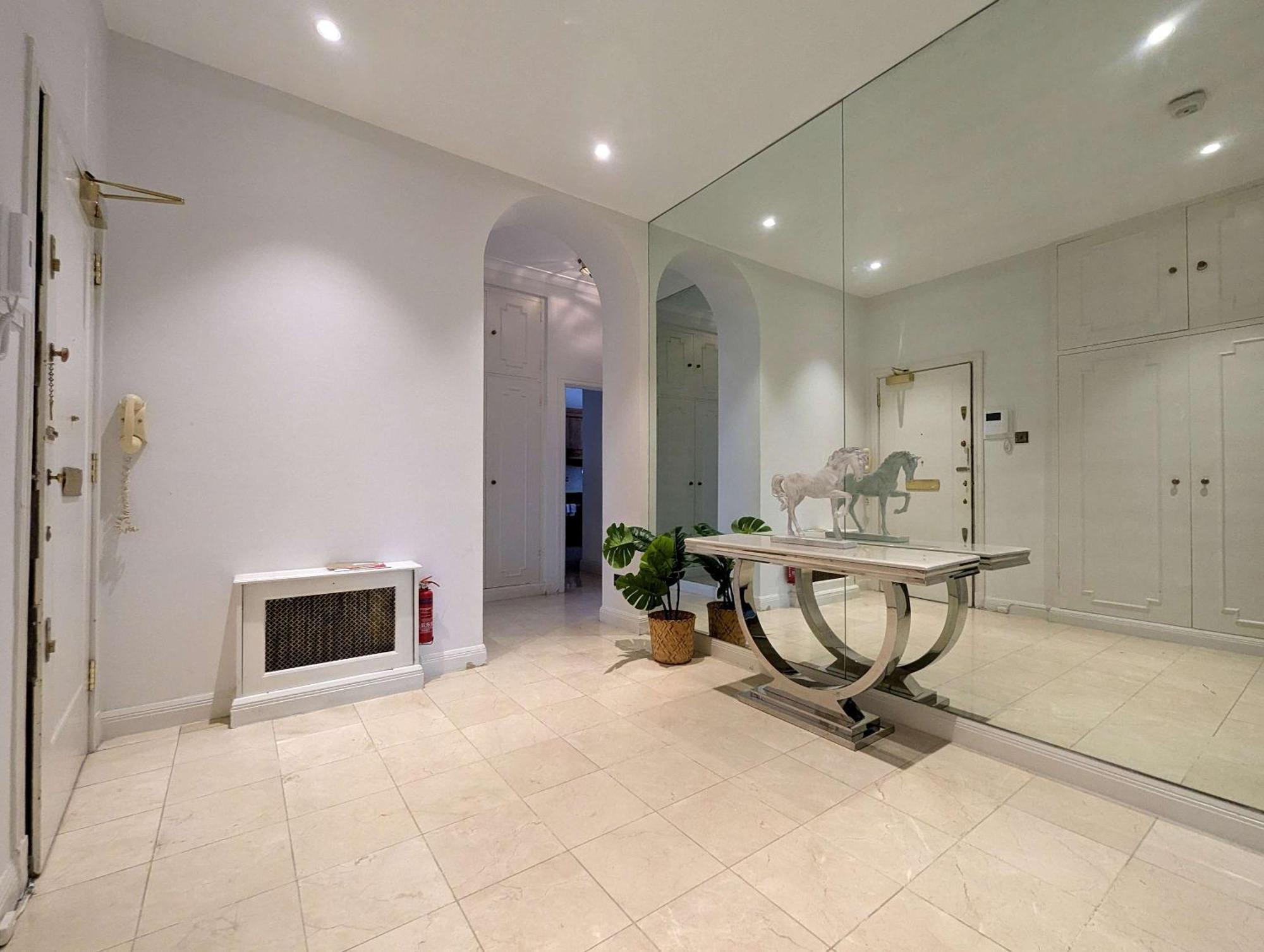 Estatesmen Knightsbridge Apartment *