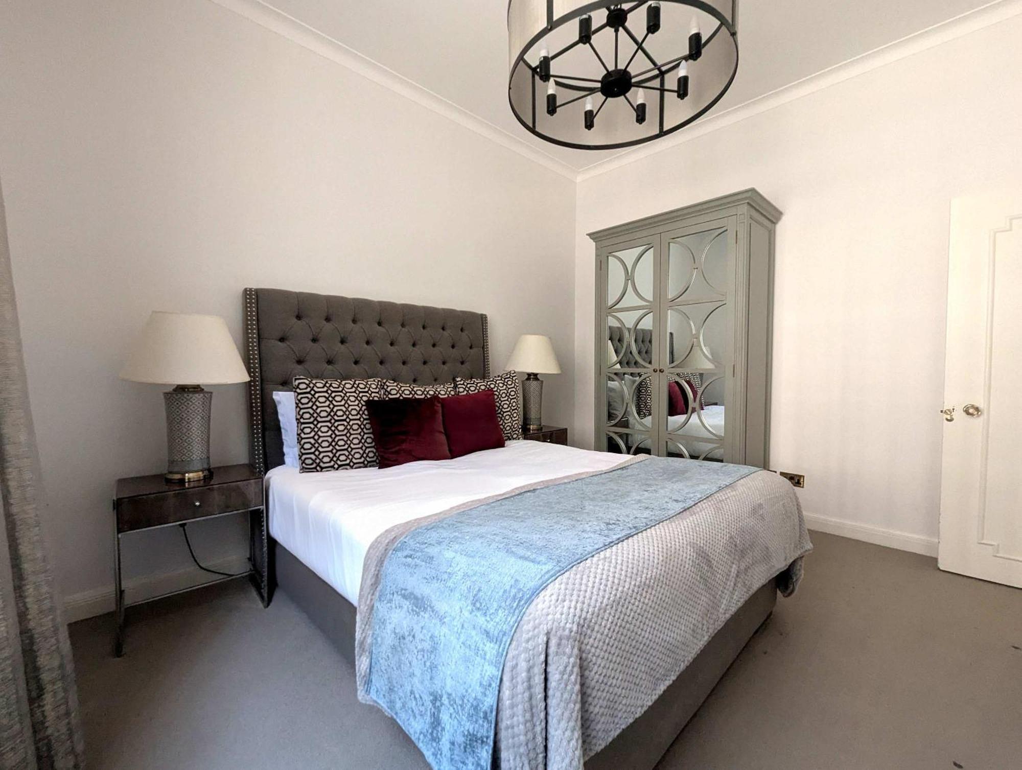 Estatesmen Knightsbridge London
