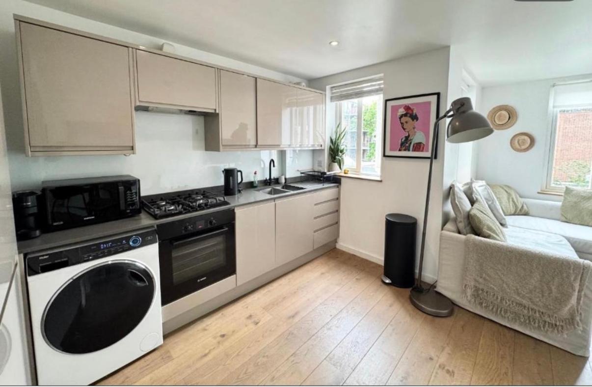 Apartment 5 Min Walk To Oxford Street London
