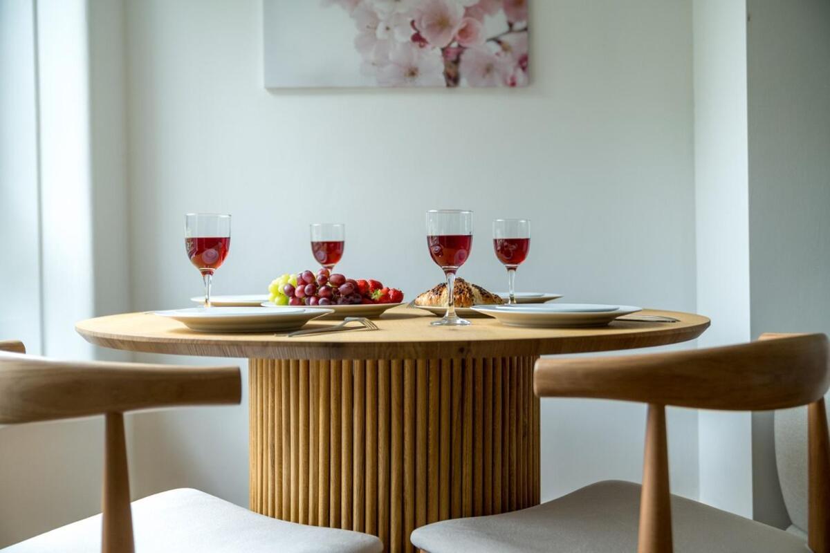 Stylish 2br Near Vauxhall Apartment