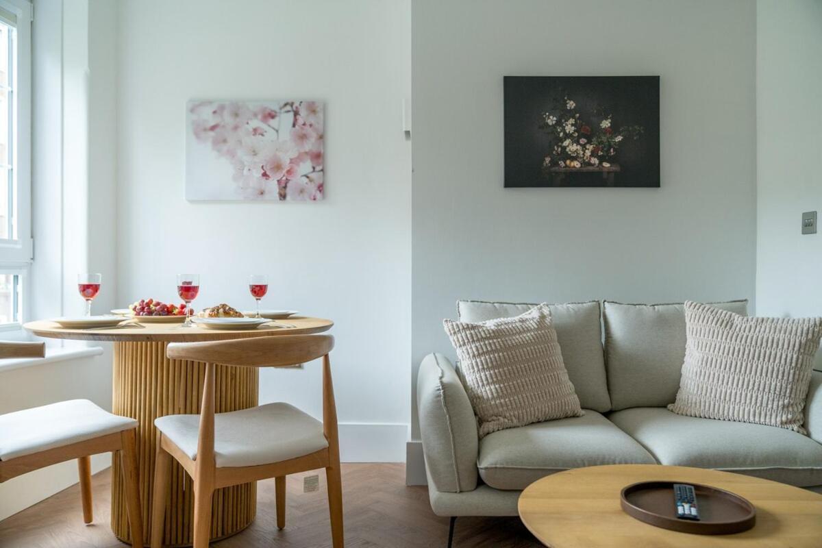 Stylish 2br Near Vauxhall Apartment London