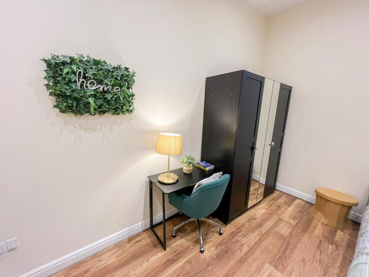 Cosy 2-bedroom Flat With Free Wi-fi In Shepherds Bush Near Westfield Apartment *