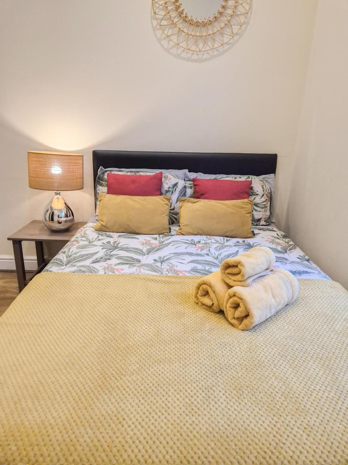 Cosy 2-bedroom Flat With Free Wi-fi In Shepherds Bush Near Westfield London
