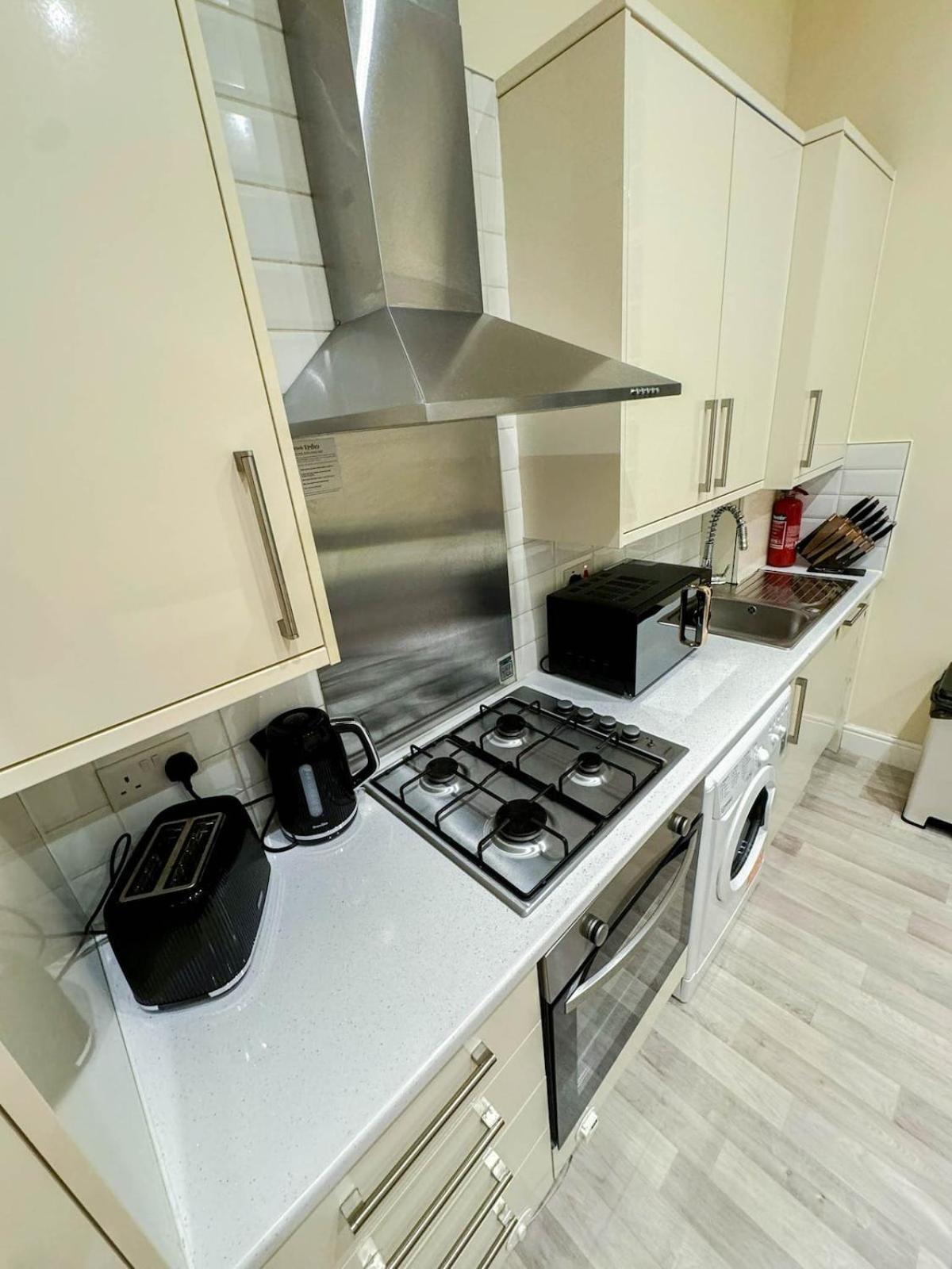 Cosy 2-bedroom Flat With Free Wi-fi In Shepherds Bush Near Westfield Apartment