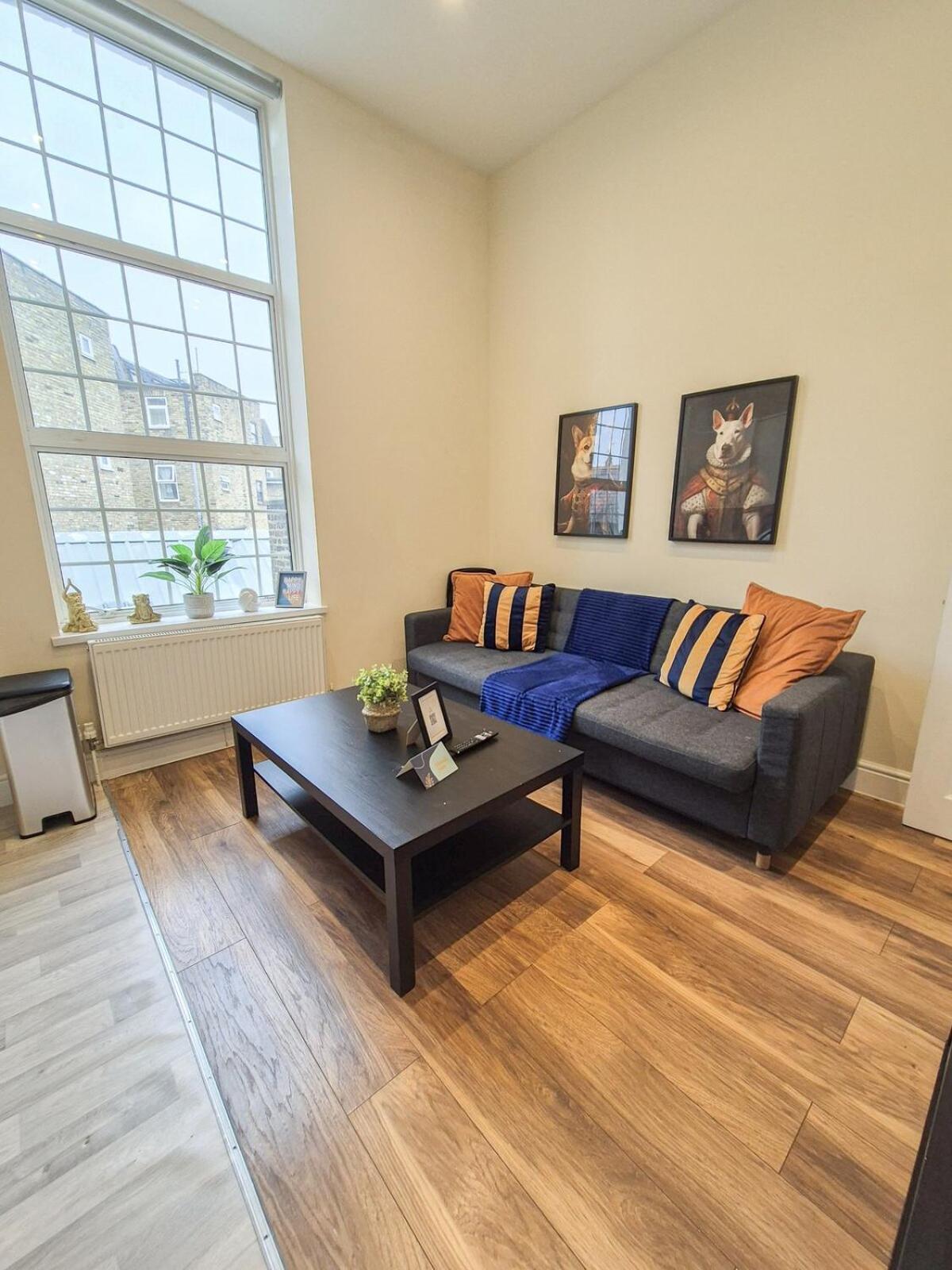 Cosy 2-bedroom Flat With Free Wi-fi In Shepherds Bush Near Westfield Appartement Londen