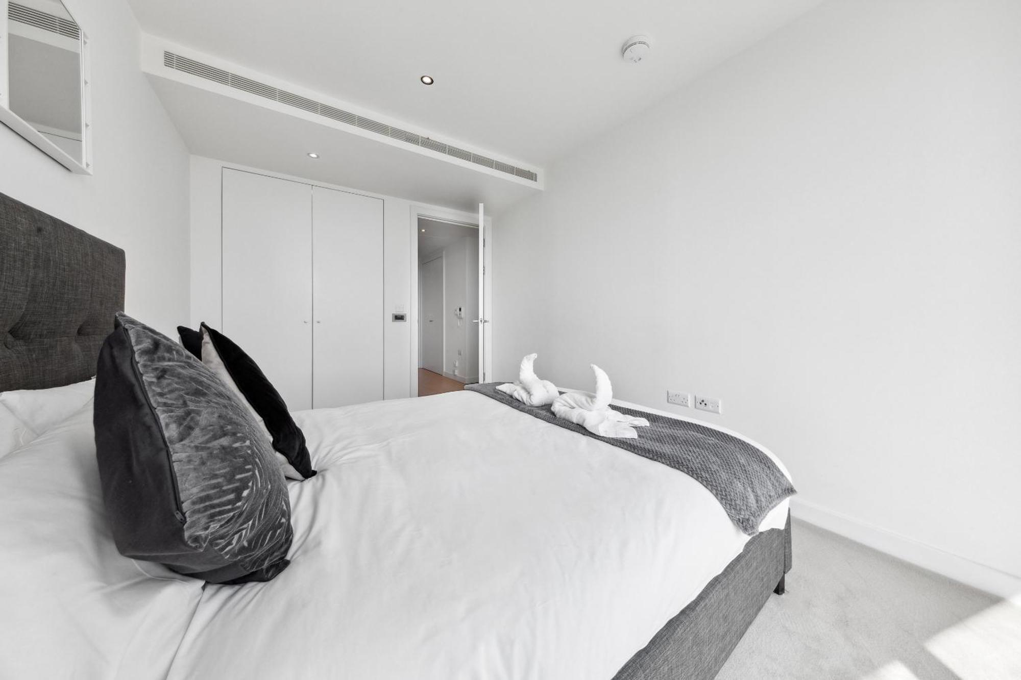 Sky Scraper Luxury 1br Roof Terrace And Gym Apartment *