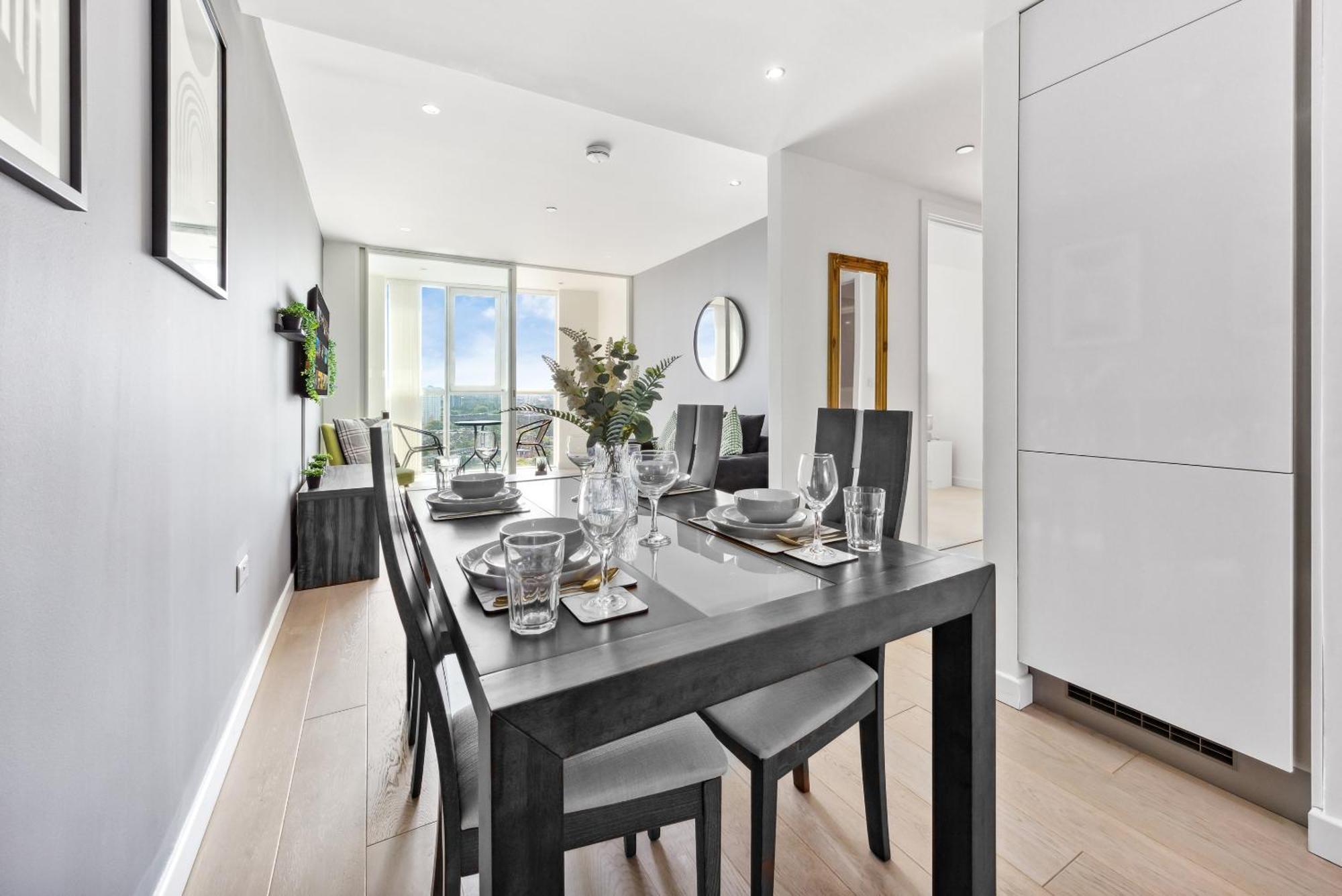 Sky Scraper Luxury 1br Roof Terrace And Gym Apartment