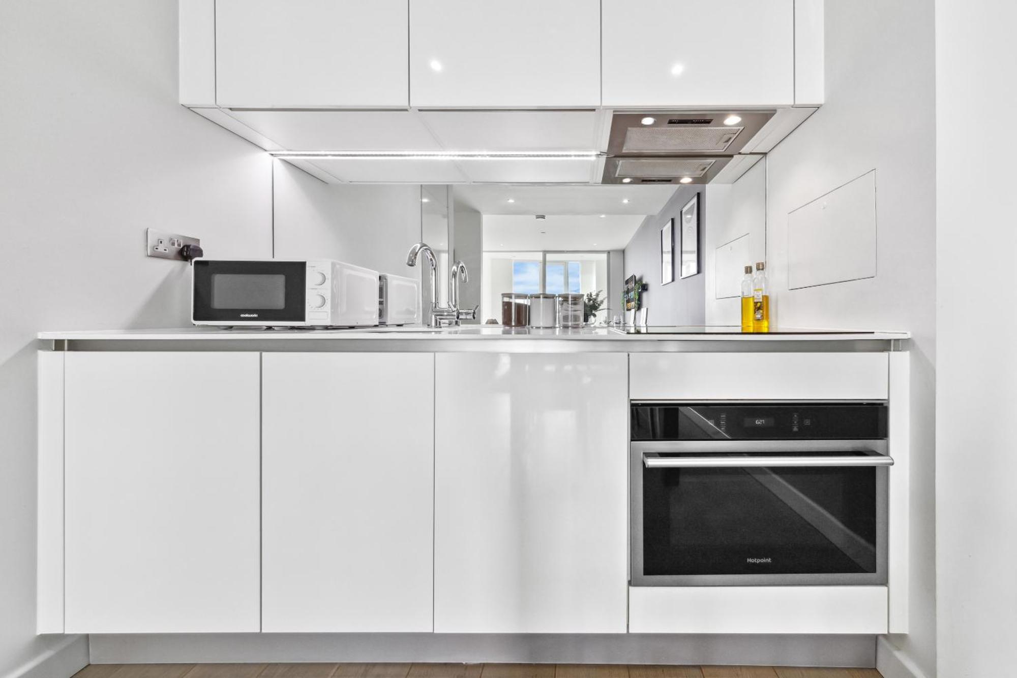 Sky Scraper Luxury 1br Roof Terrace And Gym * London