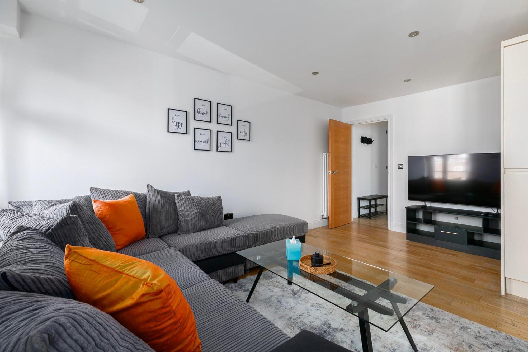 Hoxton Shoreditch 2 Bdr 2 Bath Balcony