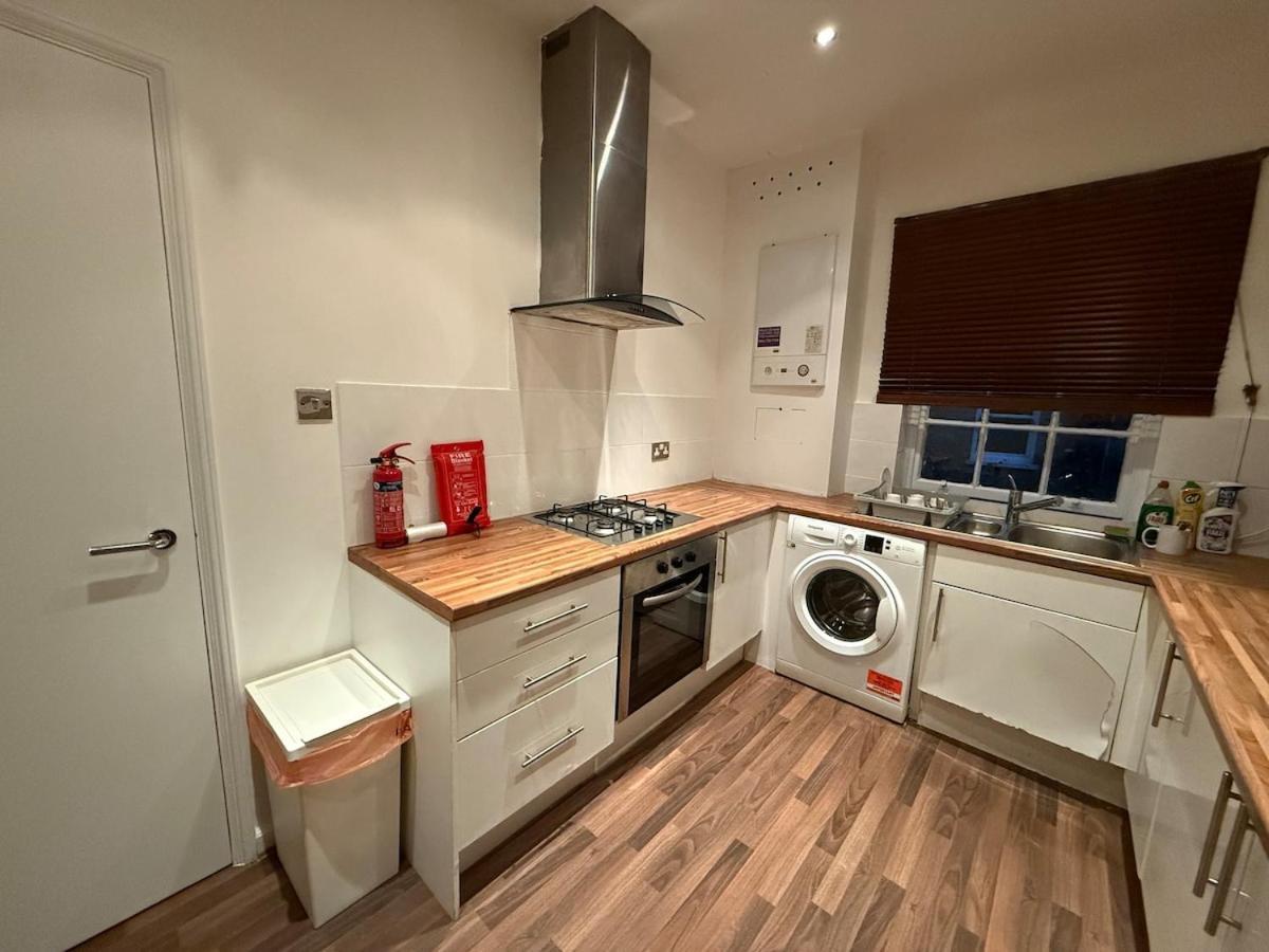 Warren Street 4 Bedrooms Private Suite London