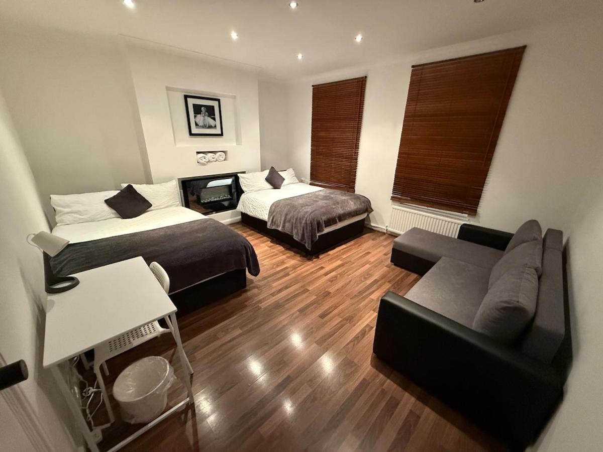 Warren Street 4 Bedrooms Private Suite