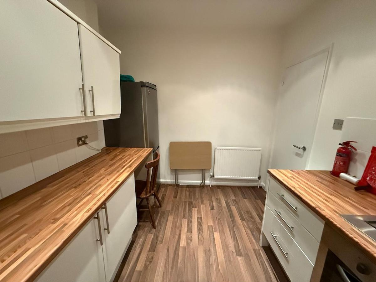 Warren Street 4 Bedrooms Private Suite Apartment London