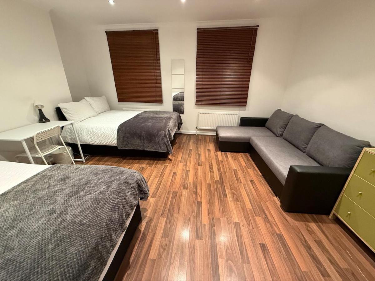 Warren Street 4 Bedrooms Private Suite Apartment London
